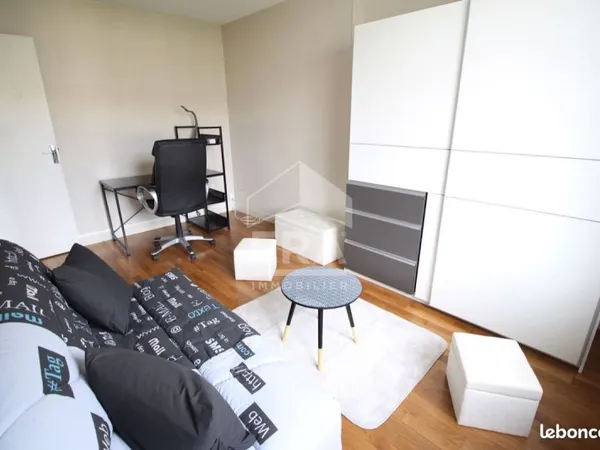 Studio 1 pièce 25 m²