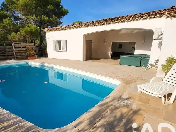 Maison de plain-pied 4 pièces 160 m²