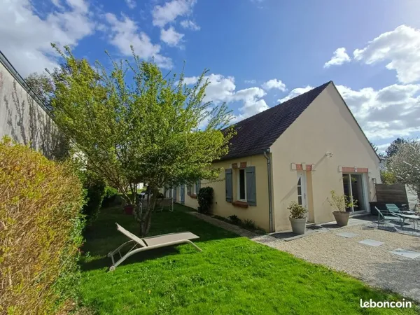 Centre ville de Fay-aux-Loges - Maison familiale 167 m² - 6 chambres - terrain arboré 1200 m²