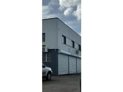 A LOUER, DUCOS, 37m2 bureau carrelé