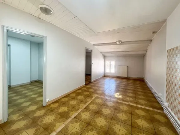 Appartement T3 lumineux - dernier étage - idéal investisseur