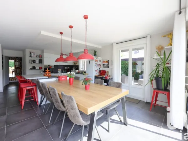 Maison 7 pièces 160 m²