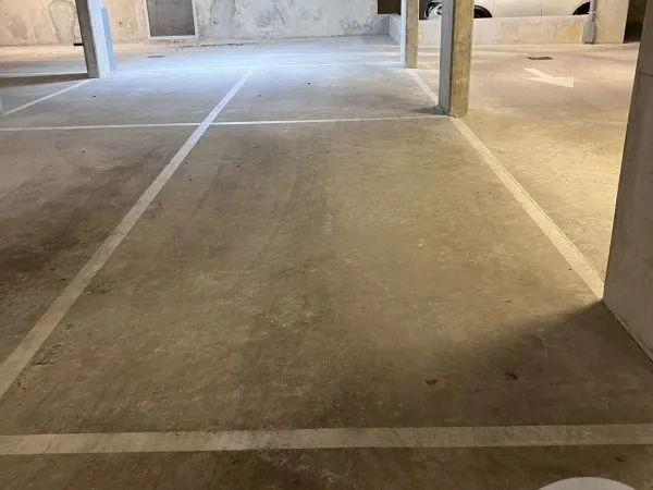 Parking 18 m²