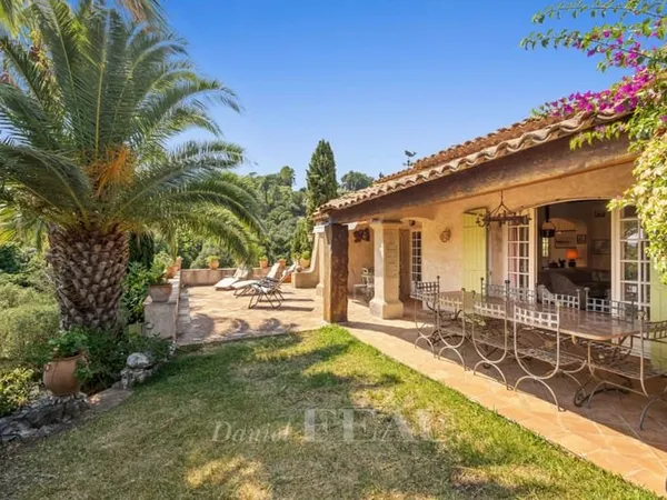 Grimaud - Villa familiale avec aperçu mer
