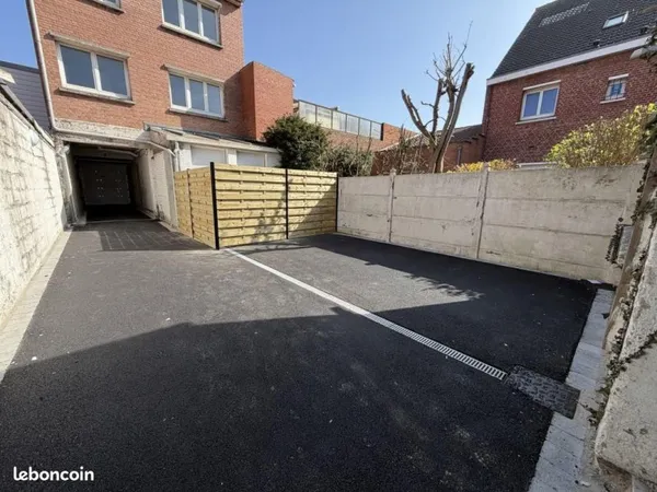 Local 1 pièce 90 m²