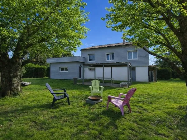 DOMPIERRE MAISON 5 CHAMBRES GRAND TERRAIN ARBORE DE 1 258 m²