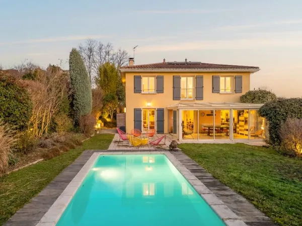 Maison de luxe 6 pièces 210 m²