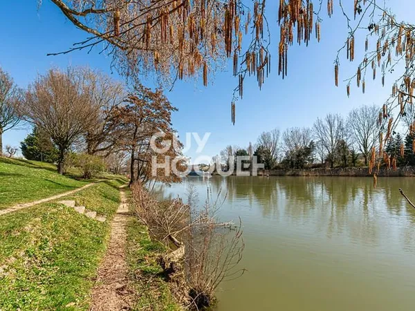 Bien immobilier de rendement Vente Saint-Maur-des-Fossés  203m² 1175000€