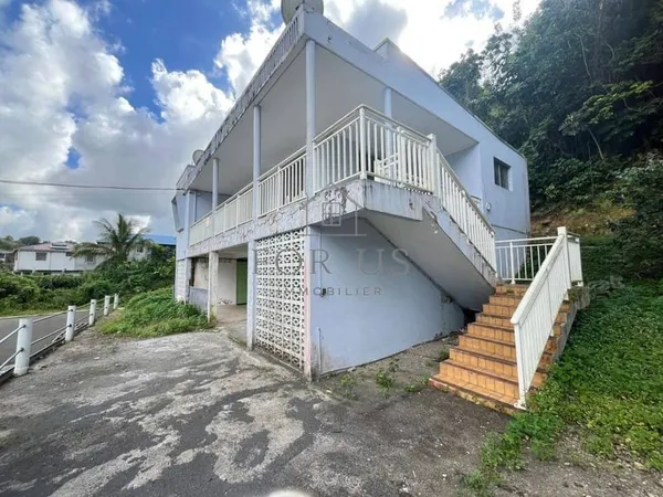 Maison 9 pièces 144 m²