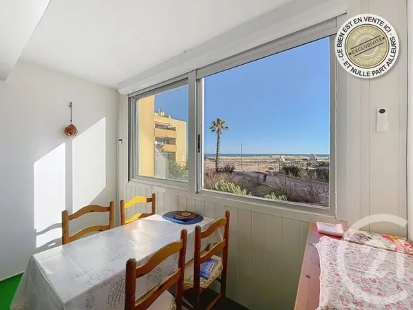 Studio 1 pièce 25 m²