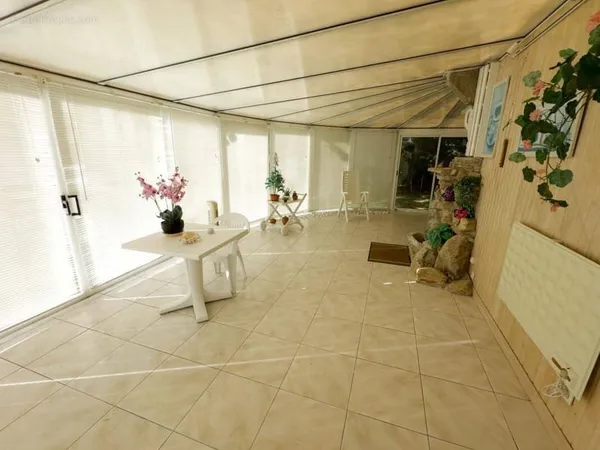Maison 5 pièces 177 m²