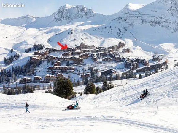 Appartement 2 pièces avec balcon à La Plagne - Investissement locatif- Bail Commercial, avec occupat