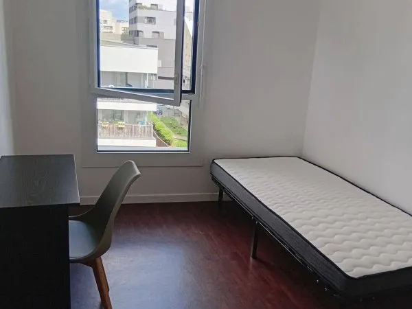 Appartement 1 pièce 77 m²