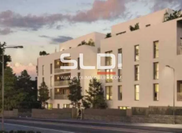 Local commercial 158 m²