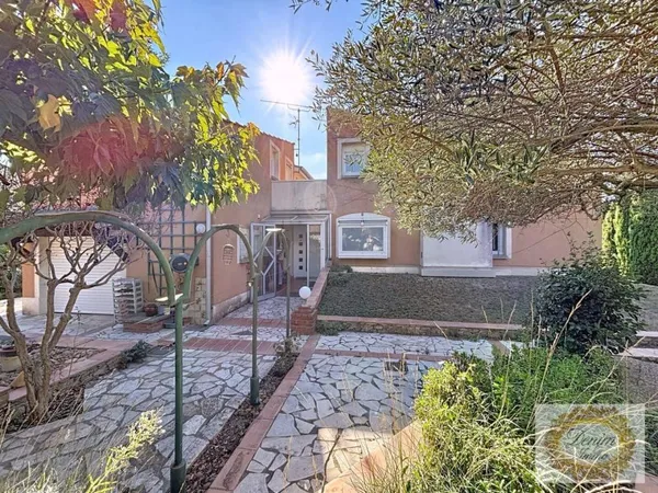 Villa 7 pièces 183 m²