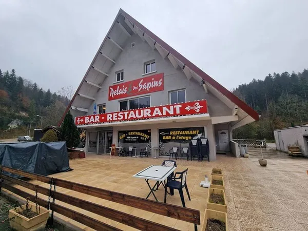 Maison 7 pièces 350 m²