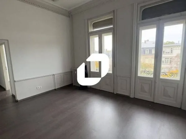 Bureaux 217 m²