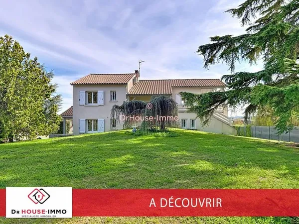 A vendre maison 4 chambres avec piscine, jardin clos, cheminée, pompe à chaleur - Confort et modular