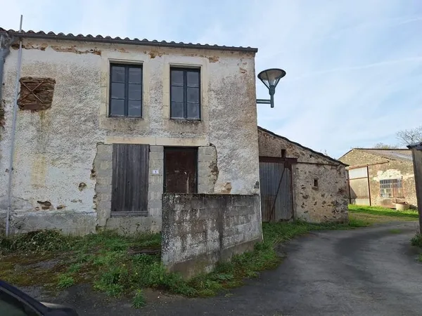 Jolie maison en pierre à rénover