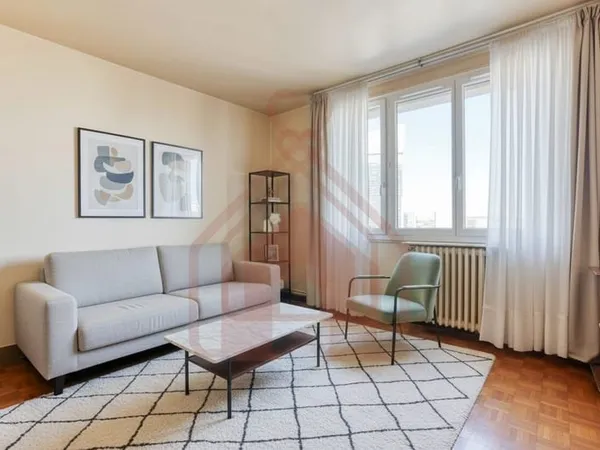 À VENDRE - PROCHE PARIS 13e - T2 8e ÉTAGE - 8 MIN MÉTRO