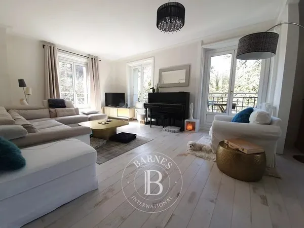 BARNES SAINT-GERVAIS - PARC THERMAL - APPARTEMENT RÉNOVÉ 127 M²