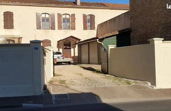 Immeuble 296 m²
