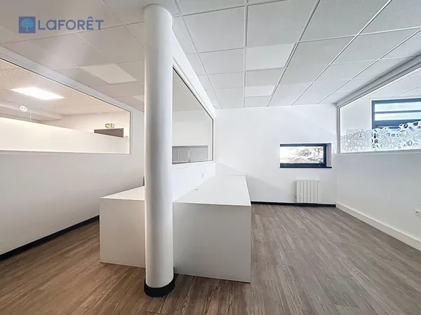 Bureaux 113 m²