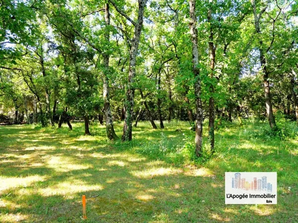Terrain à bâtir 1055m²