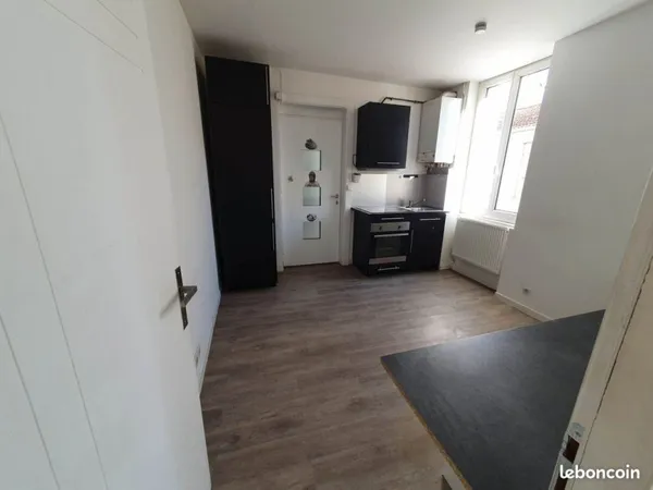 Appartement 2 pièces Le Chambon-Feugerolles