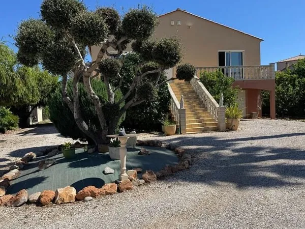 Maison 5 pièces 150 m²