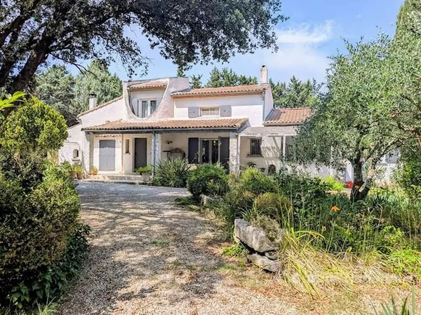 Villa 8 pièces 188 m²
