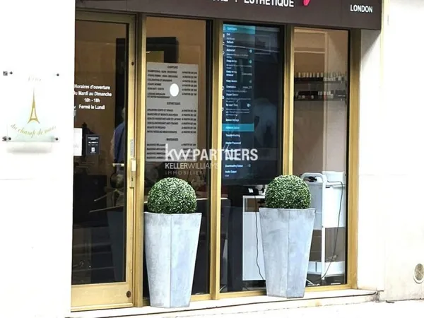 À VENDRE–Fonds de commerce institut de beauté Paris 15e proche Tour Eiffel