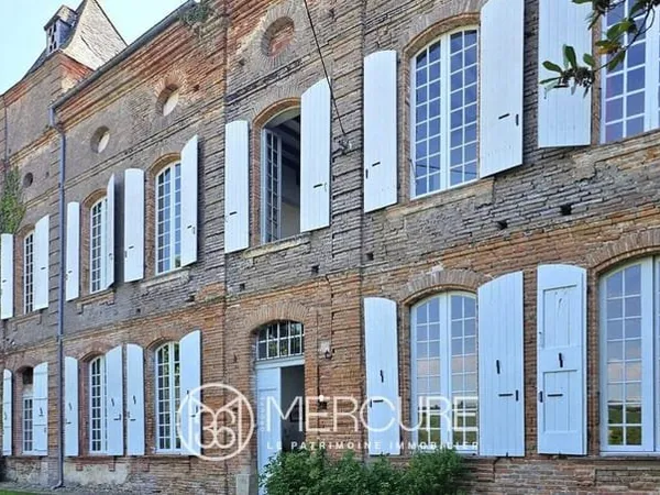 Maison de plain-pied 10 pièces 300 m²