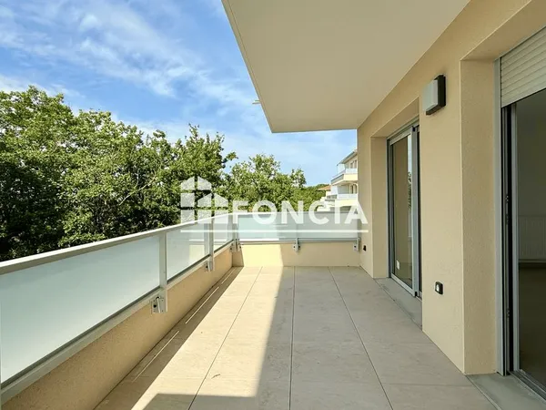 THEOBALD - T3 neuf avec grande terrasse + garage et parking