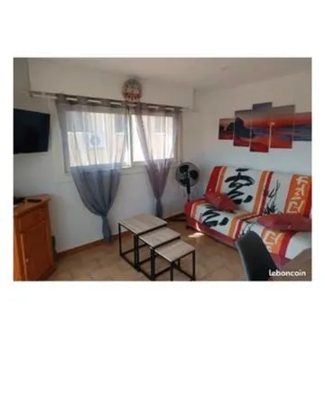 Appartement Canet en Roussillon avec grand garage et parking privé