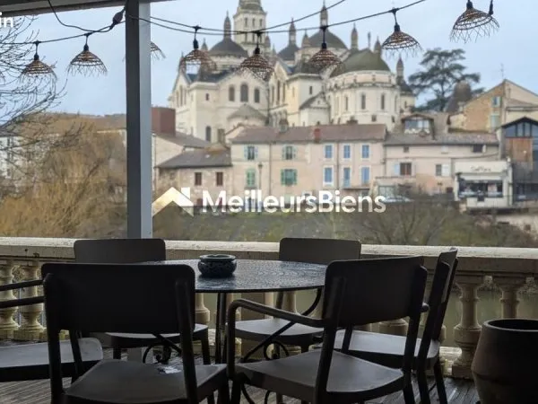 Commerce bar, restaurant 176 m²