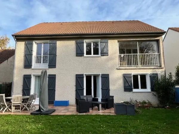 Maison 5 pièces 176 m²