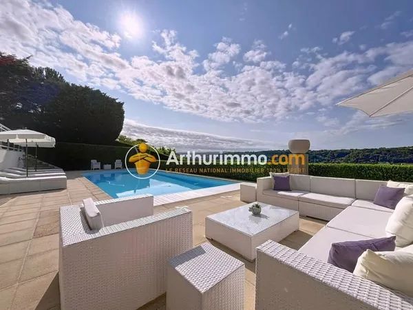 À Vendre : Résidence avec Vue Imprenable sur Bourgoin-Jallieu