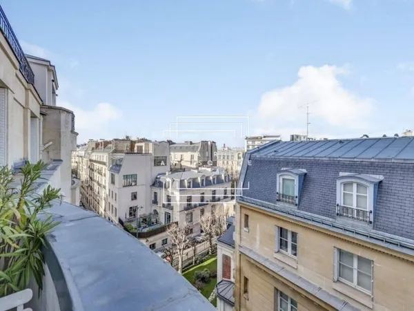 Appartement 7 pièces 165 m²