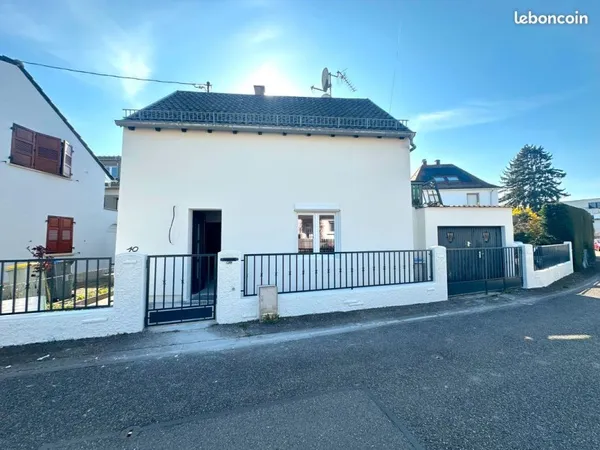 Strasbourg Robertsau - Maison 3 pièces de 68 m² rénovée intégralement - 1,05 are