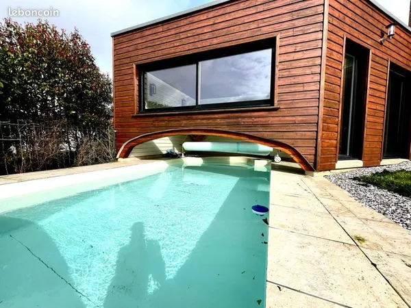 Maison familiale avec piscine - 4 chambres - 12 min gare d'Yvetot