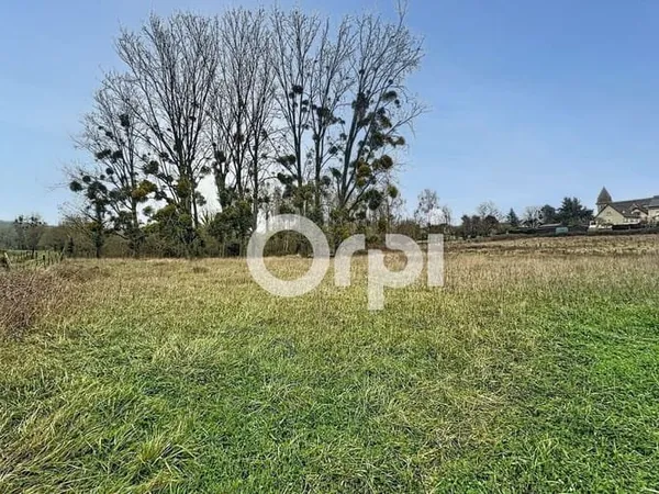 Terrain 824 m²