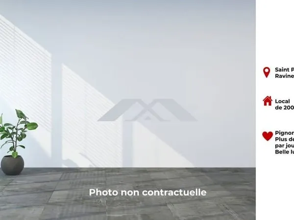 Local 200 m² emplacement de choix Saint Pierre