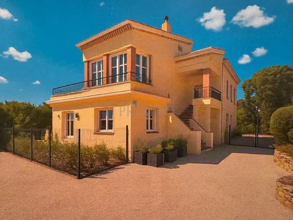 2 appartements rénovés avec vue mer