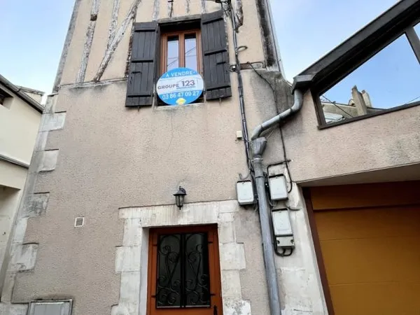 Maison de ville - idéalement située à Auxerre - 77 m2