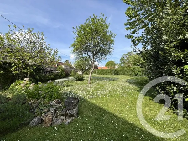 Terrain 597 m²