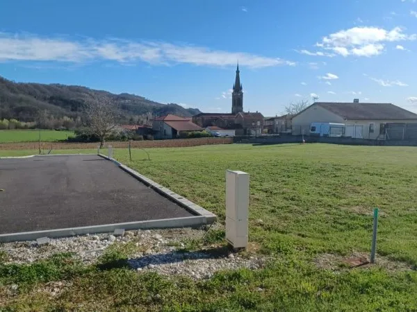 Terrain constructible 679 m² - Mureils