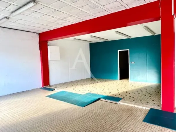 Local 86 m²