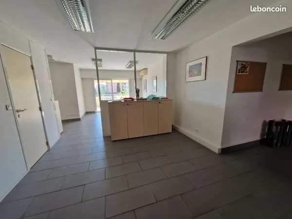 Bureaux a la location