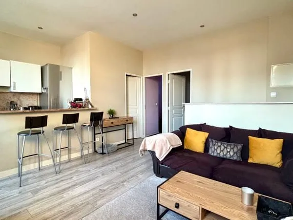 APPARTEMENT T3 AU COEUR DE SAINT-HENRI